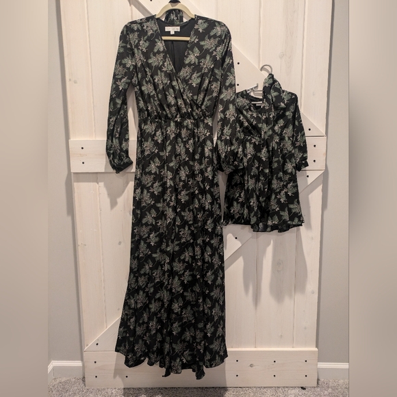 Ivy City Co Holly Berry Dress *BUNDLE* - Picture 3 of 8